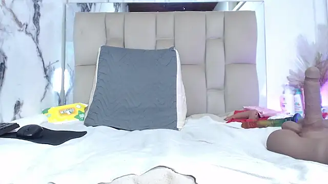 Chatroom XXX en direct de Rachele_x