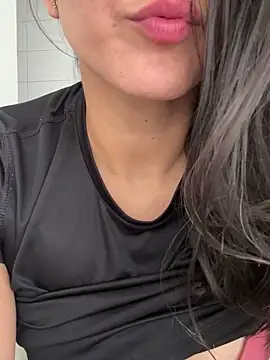 Chat +18 de mahia_queen ao vivo