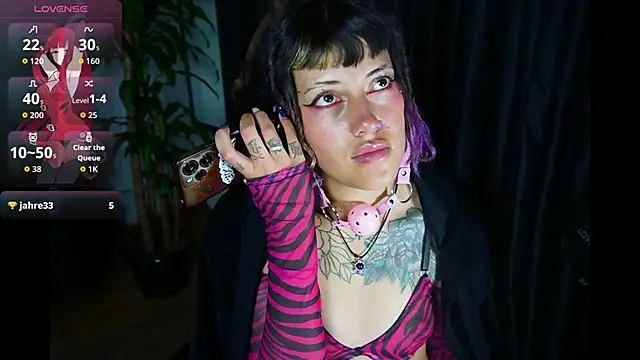 Živý XXX chat _sharlotte777