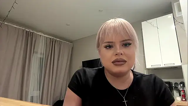 Lollyjollm: онлайн-секс-чат