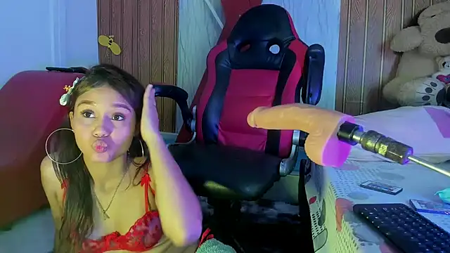 MarianaManzur: онлайн-секс-чат