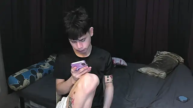 hotfreshdior's Live XXX Chat