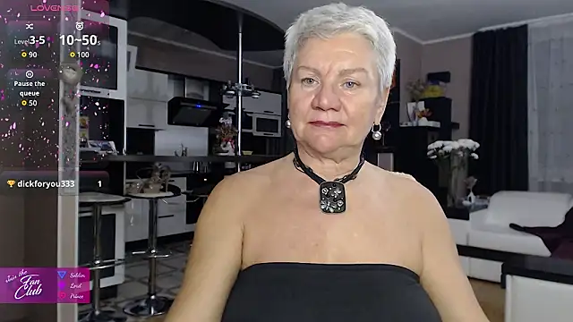 roxana_brooks Adlı Modelin Canlı XXX Sohbeti