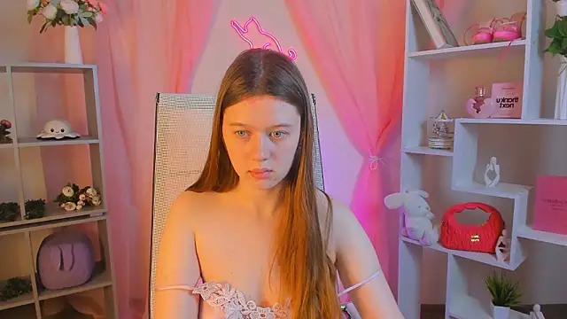 CelestineMauriac's Live XXX Chat