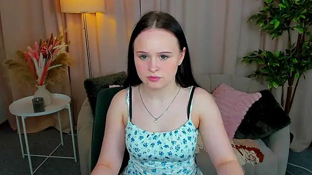 Webkamerová show moonei