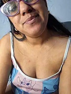 ZaidaWet élő XXX-chatje