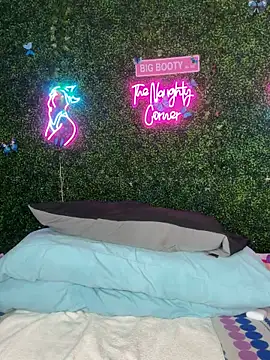 RenaThickAss – Kamerová šou