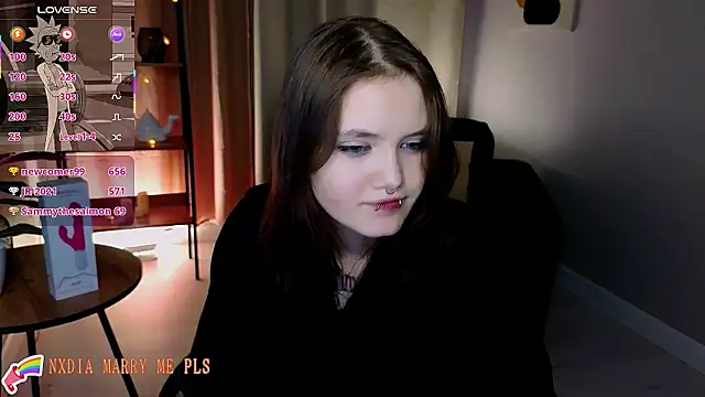 Dilara_xBaby 即時 XXX 聊天