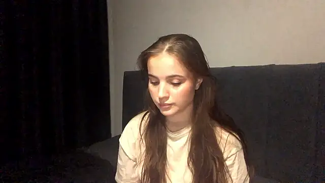 LowriseZiziphusのライブXXXチャット