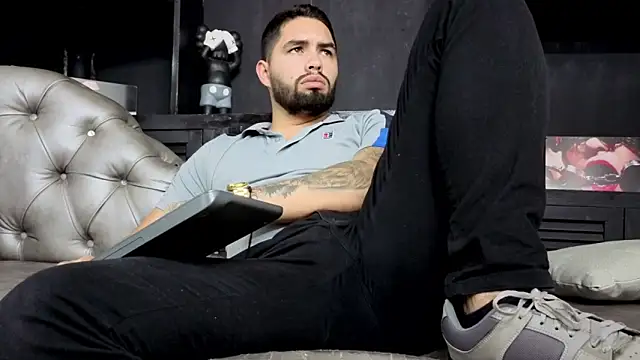 matteosantos লাইভ XXX চ্যাট