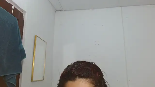 Thalian élő XXX-chatje