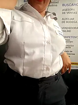 MAYE__13 Live XXX-chat