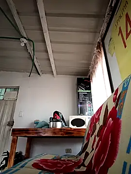 Bigassmommy_x élő XXX-chatje