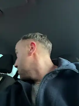 Show modela Lecatore80 na web-kameri