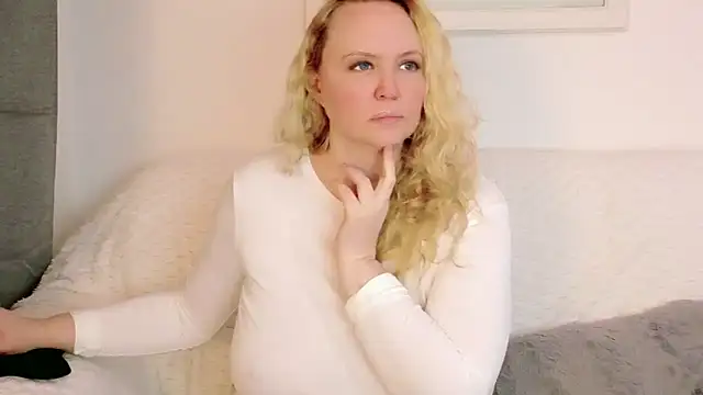 Sarah4you's Live XXX Chat