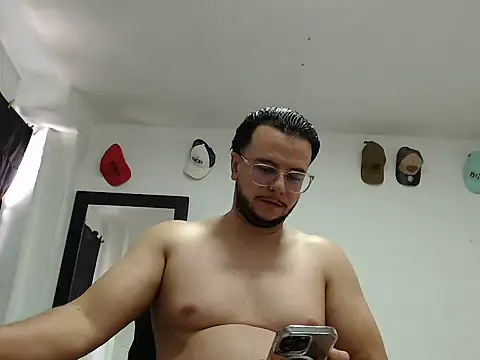 cloudsxxx Live XXX-Chat