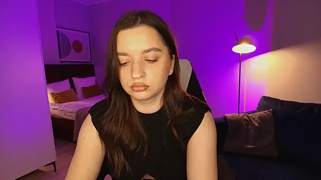 kirastorm_ Chat XXX in diretta