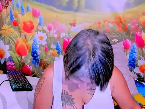 indianroxy live XXX chat