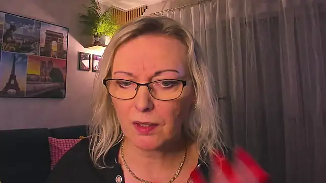 vanessa_chat: вебкам-шоу