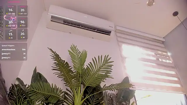 XXX chat uživo modela stephanymonroe