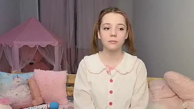 PrincessLittleKiki Show Webcam