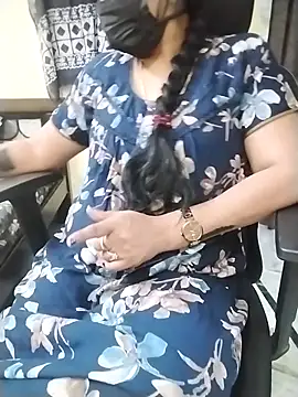 sravyasexyy 网络视讯表演