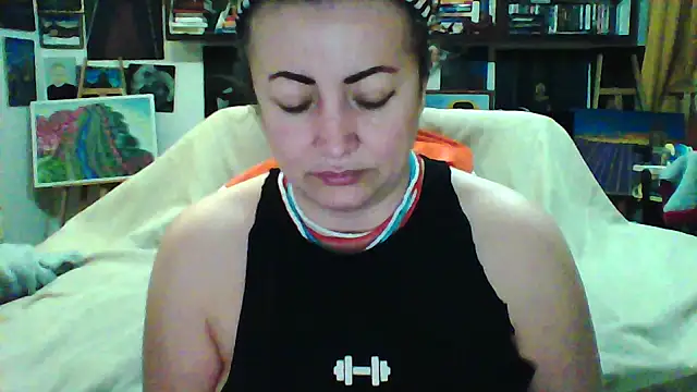 MariaAnaSunshine 即時 XXX 聊天