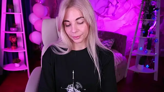 BellaRayyy's Live XXX Chat