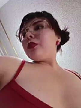 Yulska's Live XXX Chat