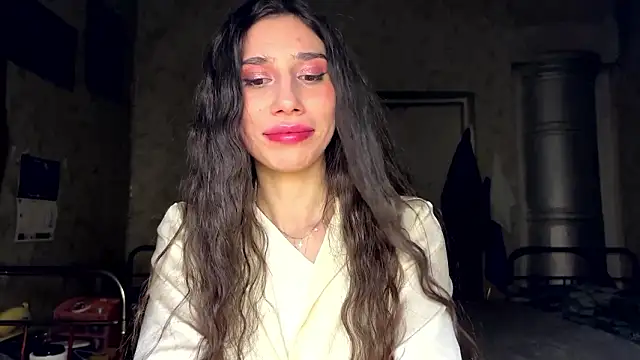 Yesmymia 即時 XXX 聊天