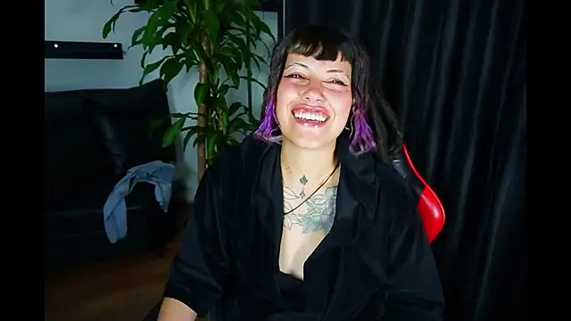 _sharlotte777 Adlı Modelin Canlı XXX Sohbeti