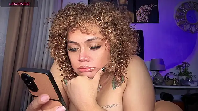 Pokazy przed kamerką – KhimMadness