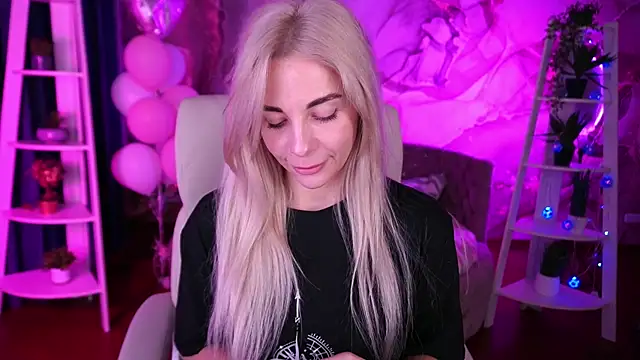 แชท XXX สดของ BellaRayyy