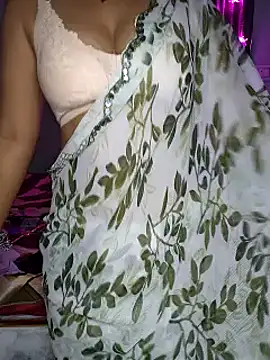 Chat XXX en directo de Saumyy