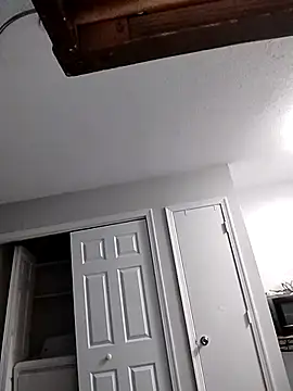 Kitty-doll Show in webcam