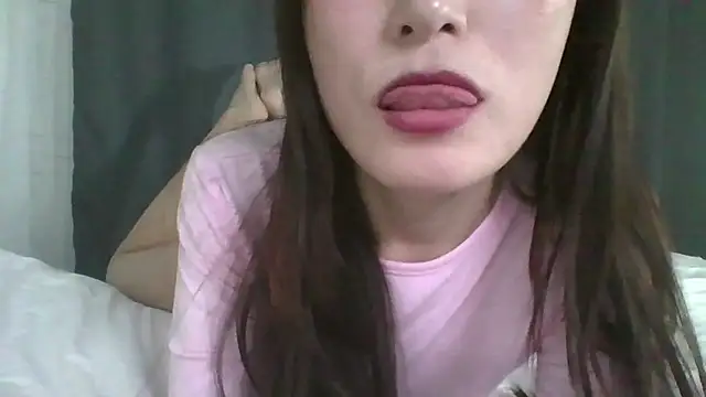 Mei_Fei_Wan: онлайн-секс-чат