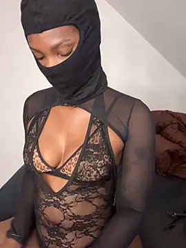 KiaraAmara Obrolan Langsung XXX