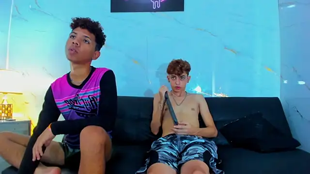 Czat XXX na żywo – Spicy_guys