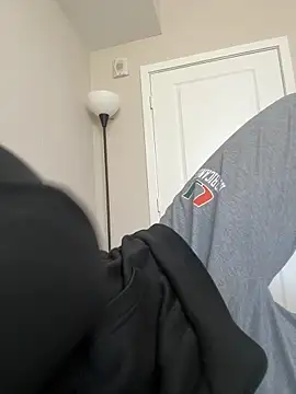 Show modela makeherfeelg na web-kameri