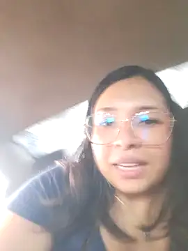 ISABELLA-24_:  απευθείας συνομιλία ΧΧΧ