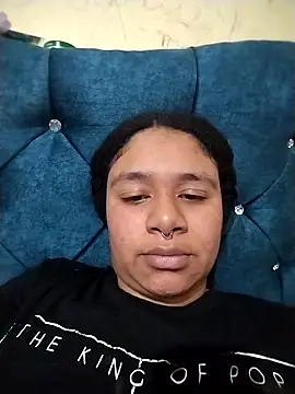 Naiv28 Chat XXX live