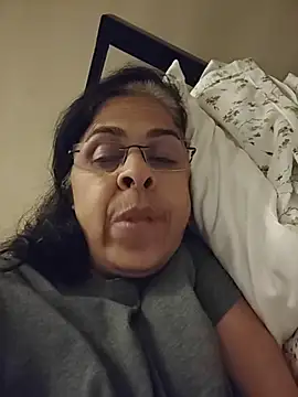 Chat +18 de NakedMILFx ao vivo