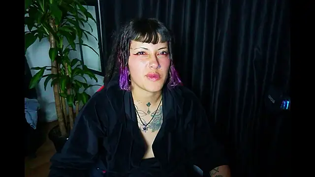 Онлайн чат XXX _sharlotte777