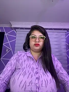 Chat +18 de MiiaaJoness ao vivo