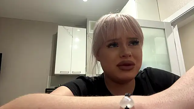 Lollyjollm: онлайн-секс-чат