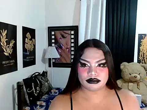 TSbrianaHugeCock's Webcam Show