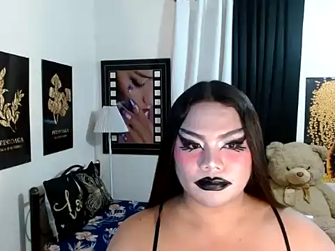 Chatroom XXX en direct de TSbrianaHugeCock