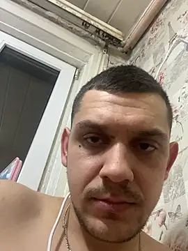 Mark1404 – Naživo XXX chat