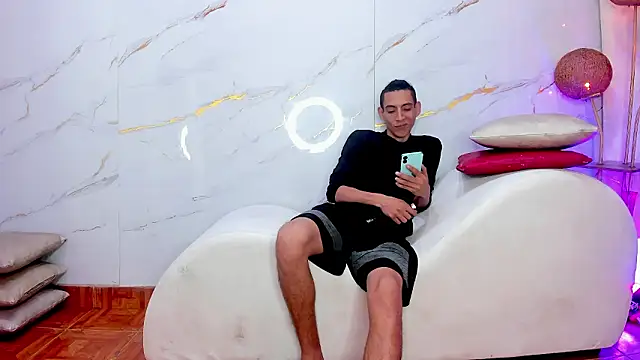 SeecretPartys live XXX chat