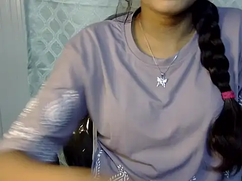 Shab_M Adlı Modelin Canlı XXX Sohbeti